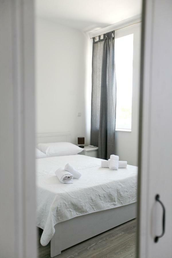 Guesthouse Vienna Baska Exterior photo